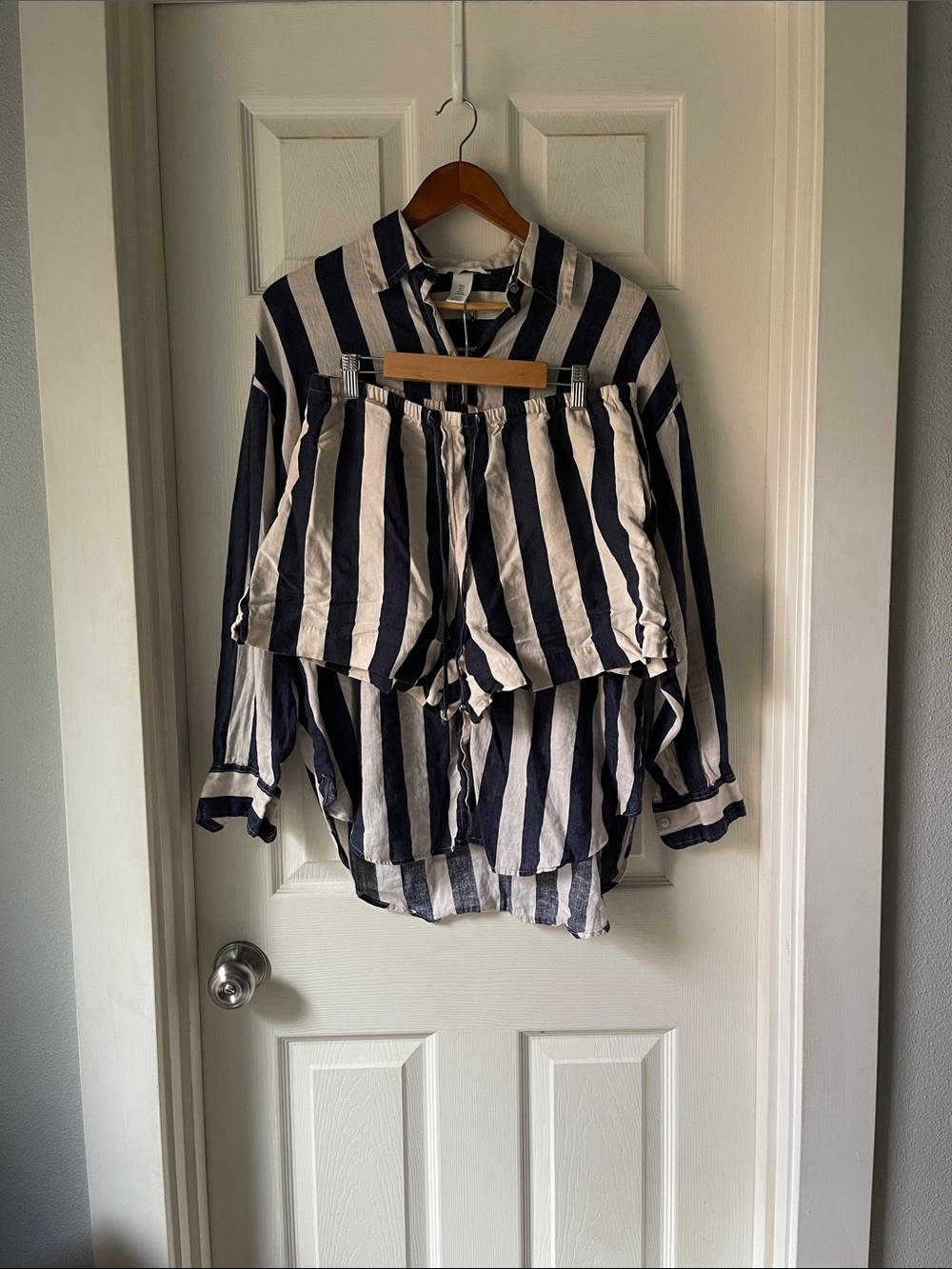H&M Navy Cream Striped Linen Two Piece Shirt Shorts Set S